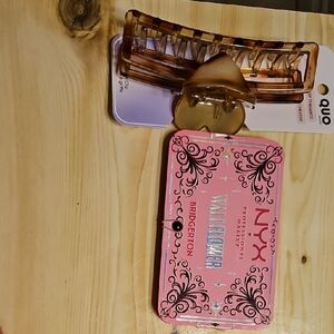 Quo Hair Clip And NYX Blush Set